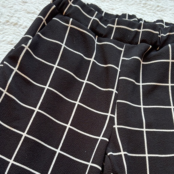 Black/White Print Slim Pants with Elastic Waist - Picture 2 of 12